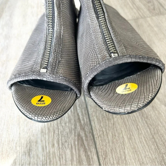 Diane Von Furstenberg Metallic Snakeskin Leather Upper Zipper Sandal Boots - Picture 4 of 16